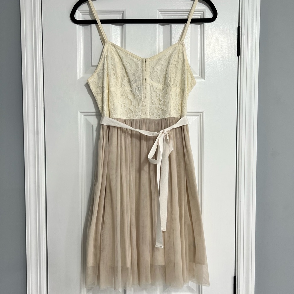 American Eagle Corset Lace & Tulle Dress - Picture 2 of 8